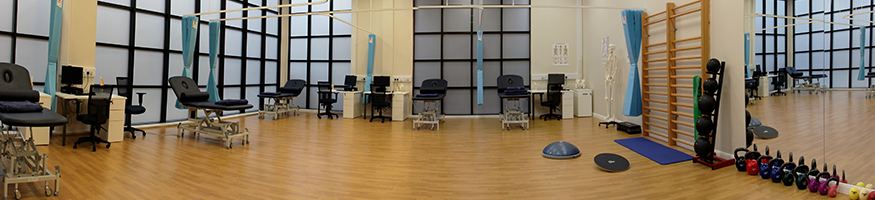 Panoramic of the physio clinic with equipment and beds